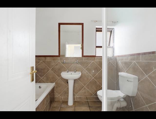 2 BEDROOM APARTMENT FOR SALE IN PAULSHOF